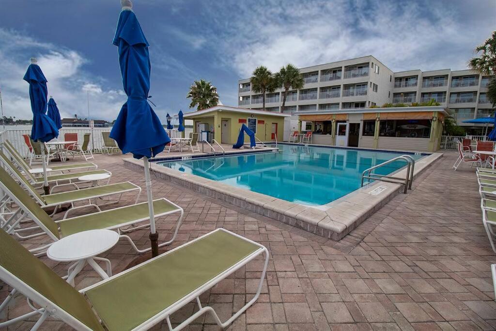 On The Rocks Villa Tampa Kültér fotó