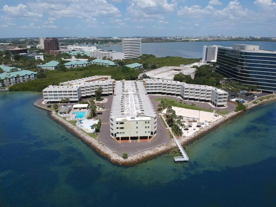 On The Rocks Villa Tampa Kültér fotó