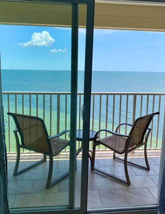 On The Rocks Villa Tampa Kültér fotó